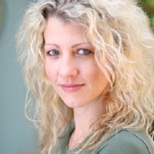 celebrity Jennifer McComb